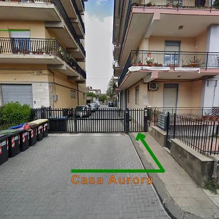 Casa Aurora A Due Passi Dalla Ferrovia Giarre Exterior foto