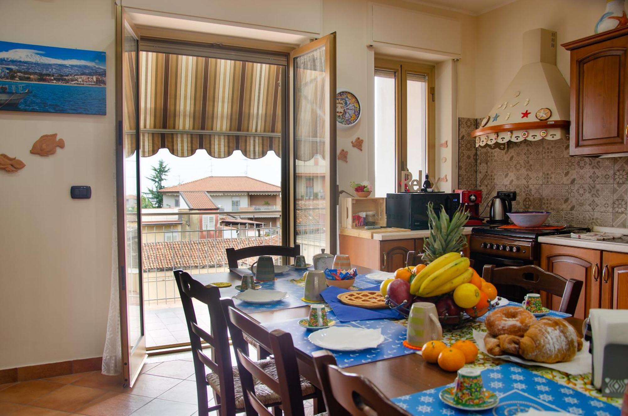 Casa Aurora A Due Passi Dalla Ferrovia Apartment